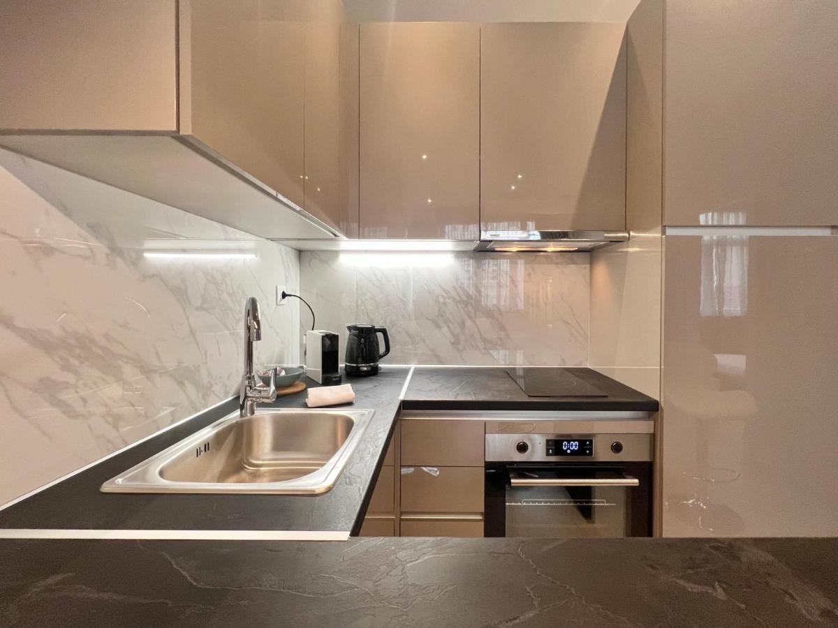 Aura F24 Apartments By Halu! - Vibrant Neighbourhood Thessalonique Extérieur photo